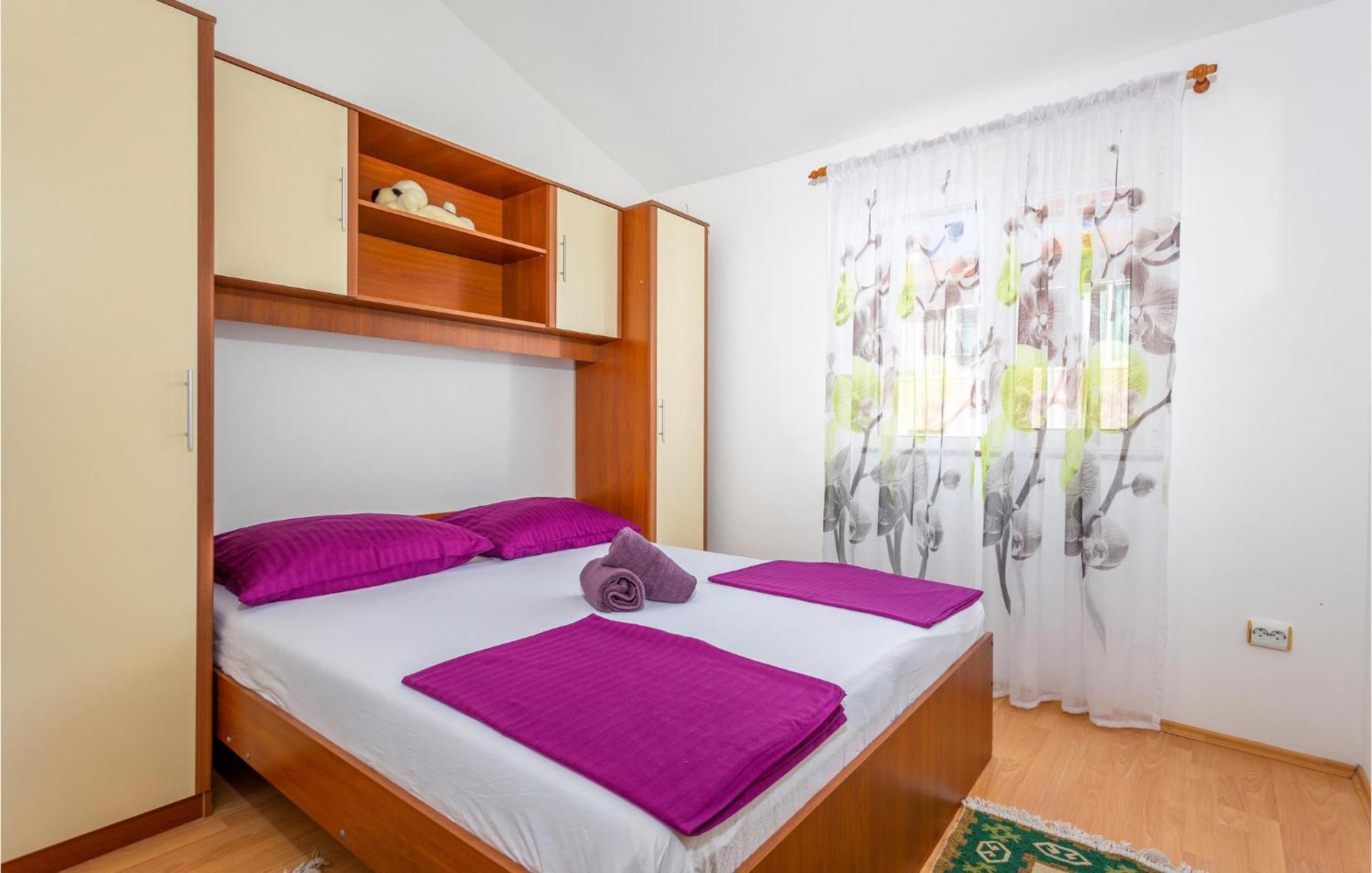 Beautiful Apartment In Krk With Kitchen Krk Town Zewnętrze zdjęcie