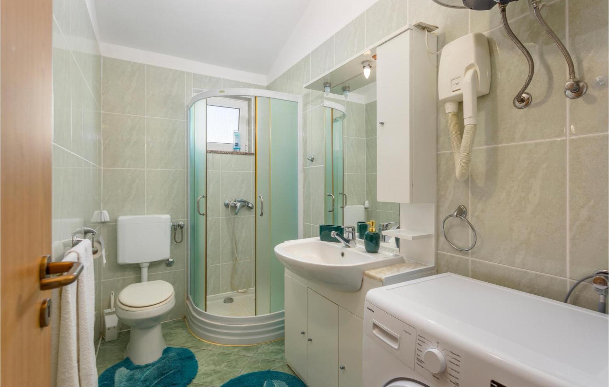 Beautiful Apartment In Krk With Kitchen Krk Town Zewnętrze zdjęcie