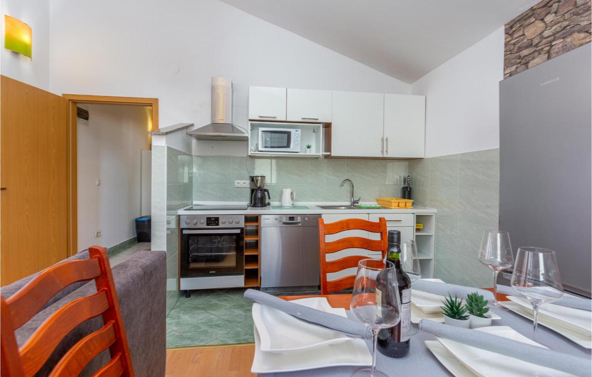 Beautiful Apartment In Krk With Kitchen Krk Town Zewnętrze zdjęcie