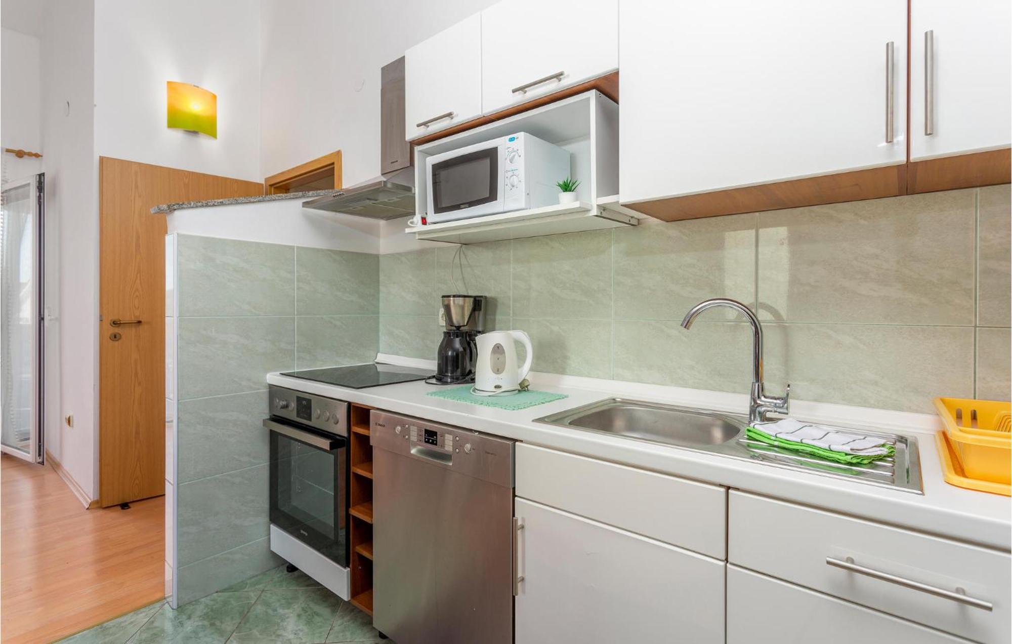 Beautiful Apartment In Krk With Kitchen Krk Town Zewnętrze zdjęcie