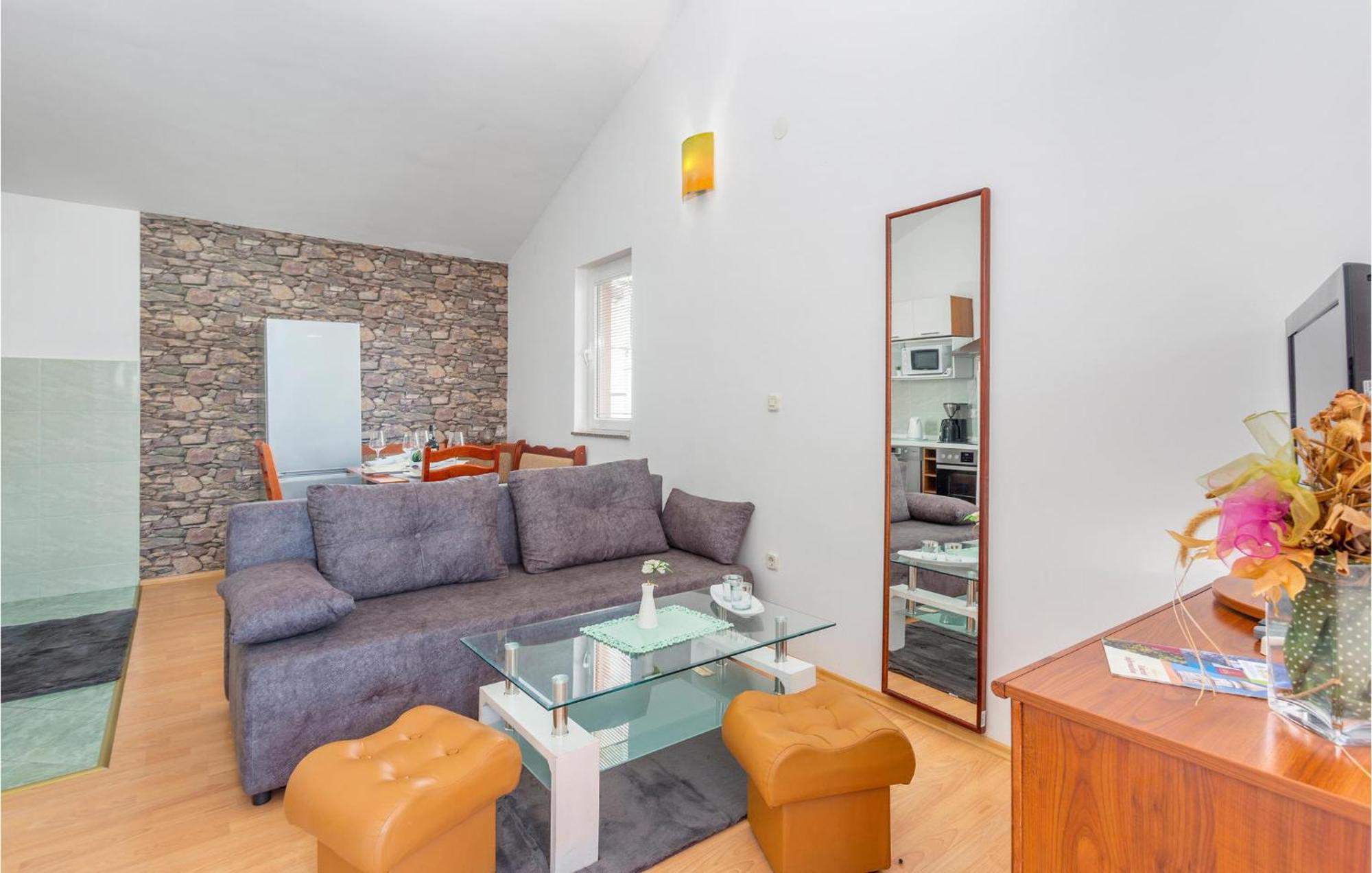 Beautiful Apartment In Krk With Kitchen Krk Town Zewnętrze zdjęcie